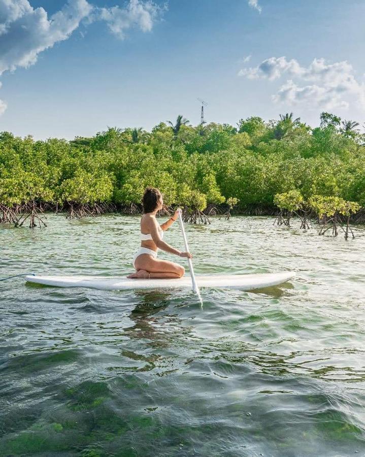 Mangroove Bay Boutique Hostel Banyuwedang Eksteriør billede