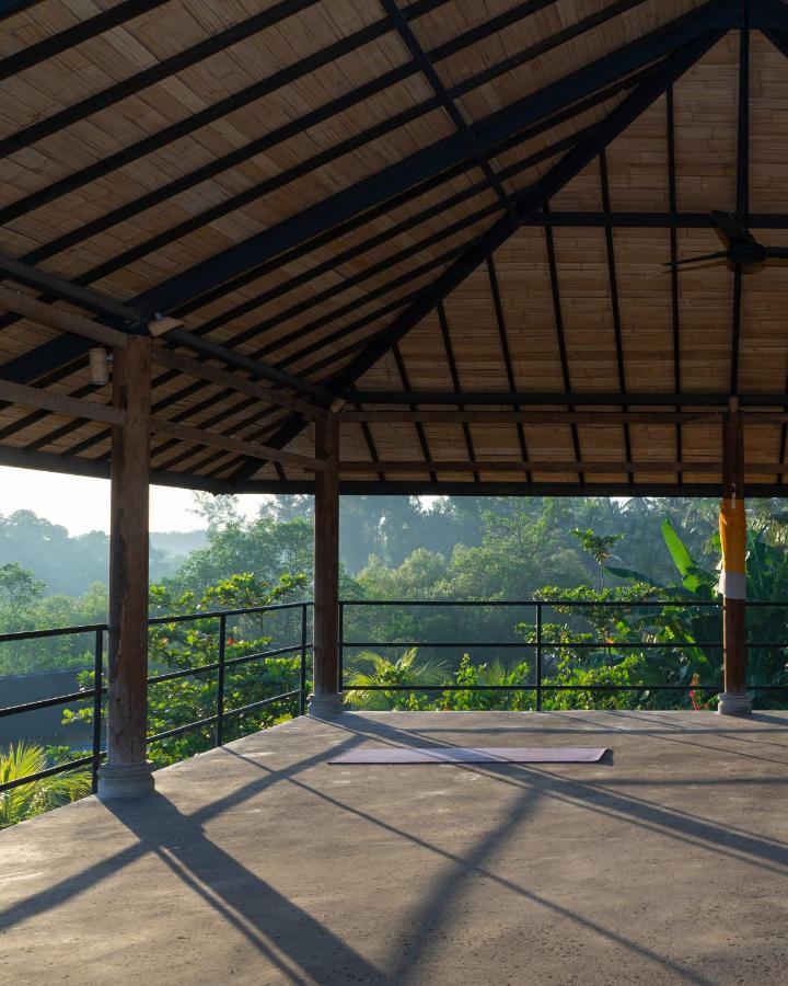 Mangroove Bay Boutique Hostel Banyuwedang Eksteriør billede