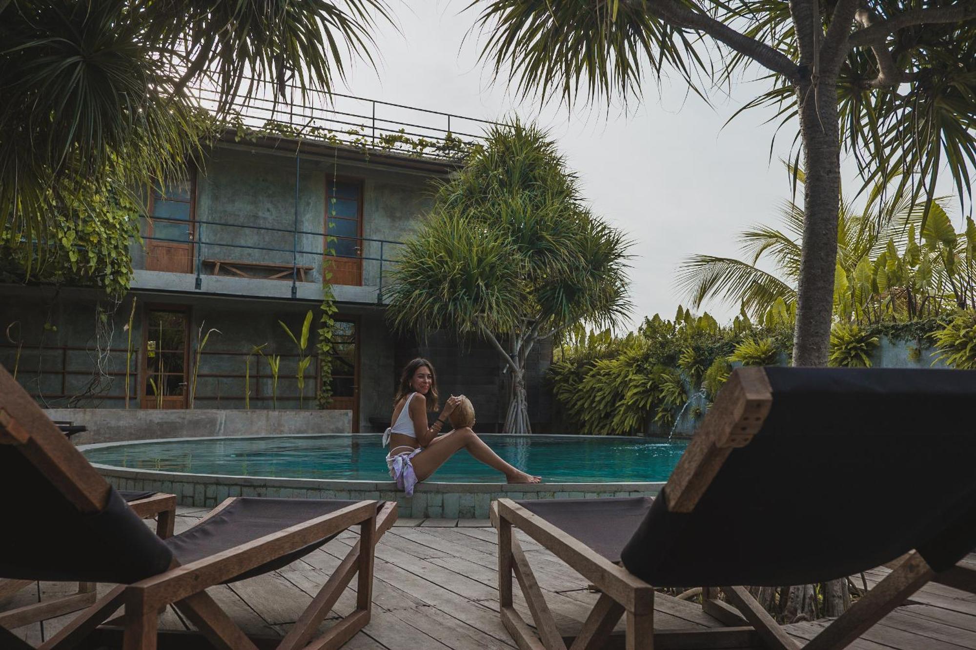 Mangroove Bay Boutique Hostel Banyuwedang Eksteriør billede