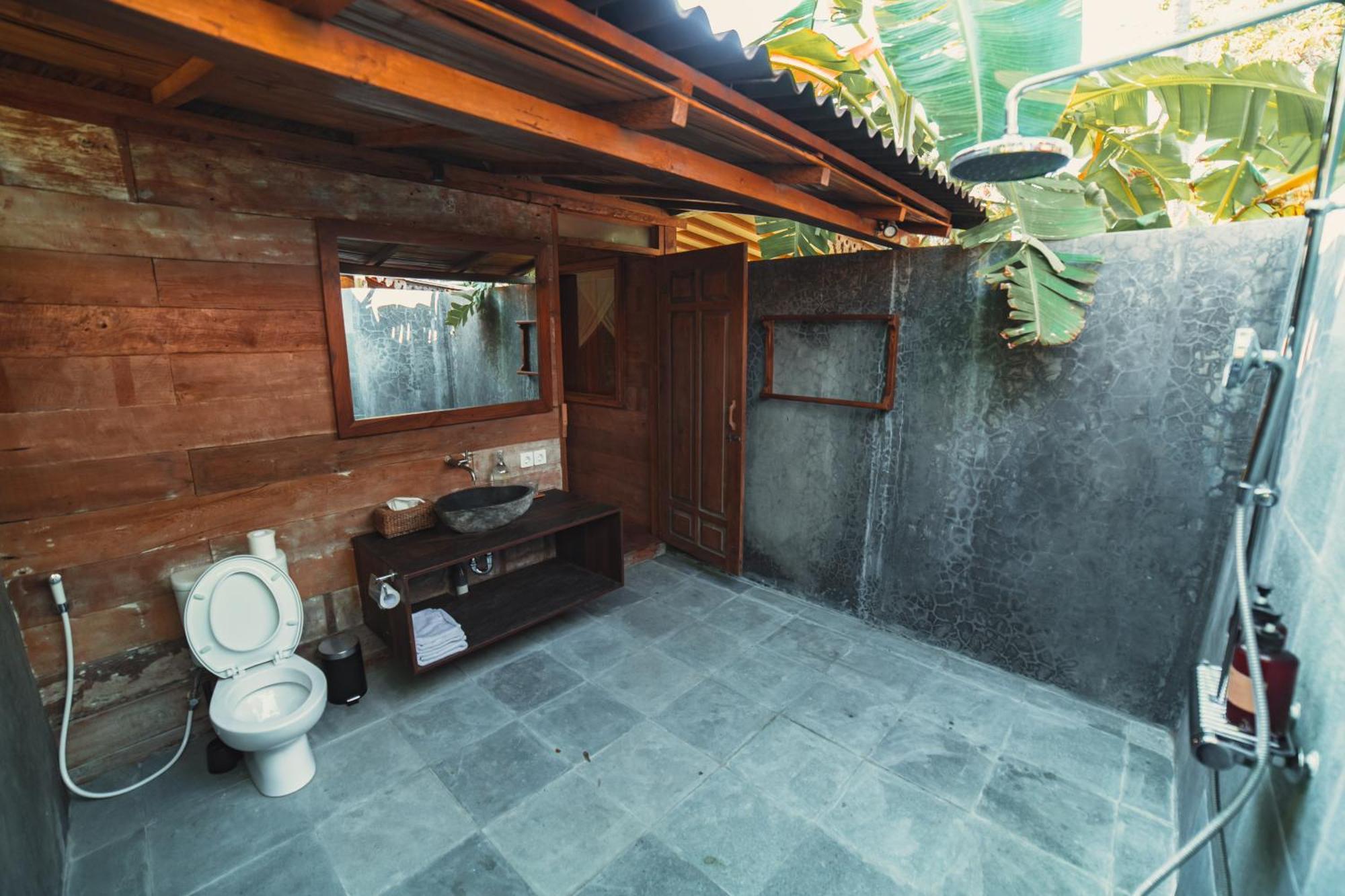 Mangroove Bay Boutique Hostel Banyuwedang Eksteriør billede